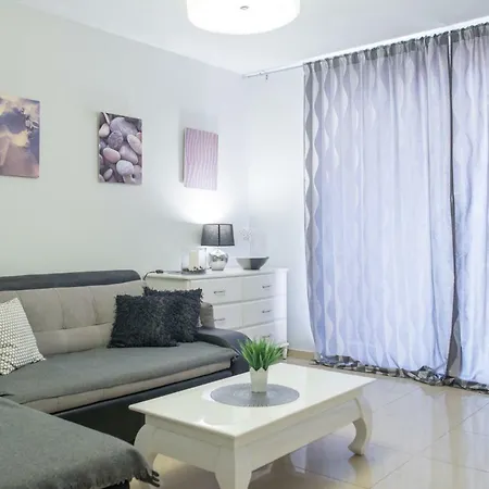 Ocean View I * Адехе