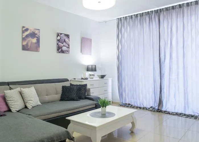 Ocean View I * アデヘ